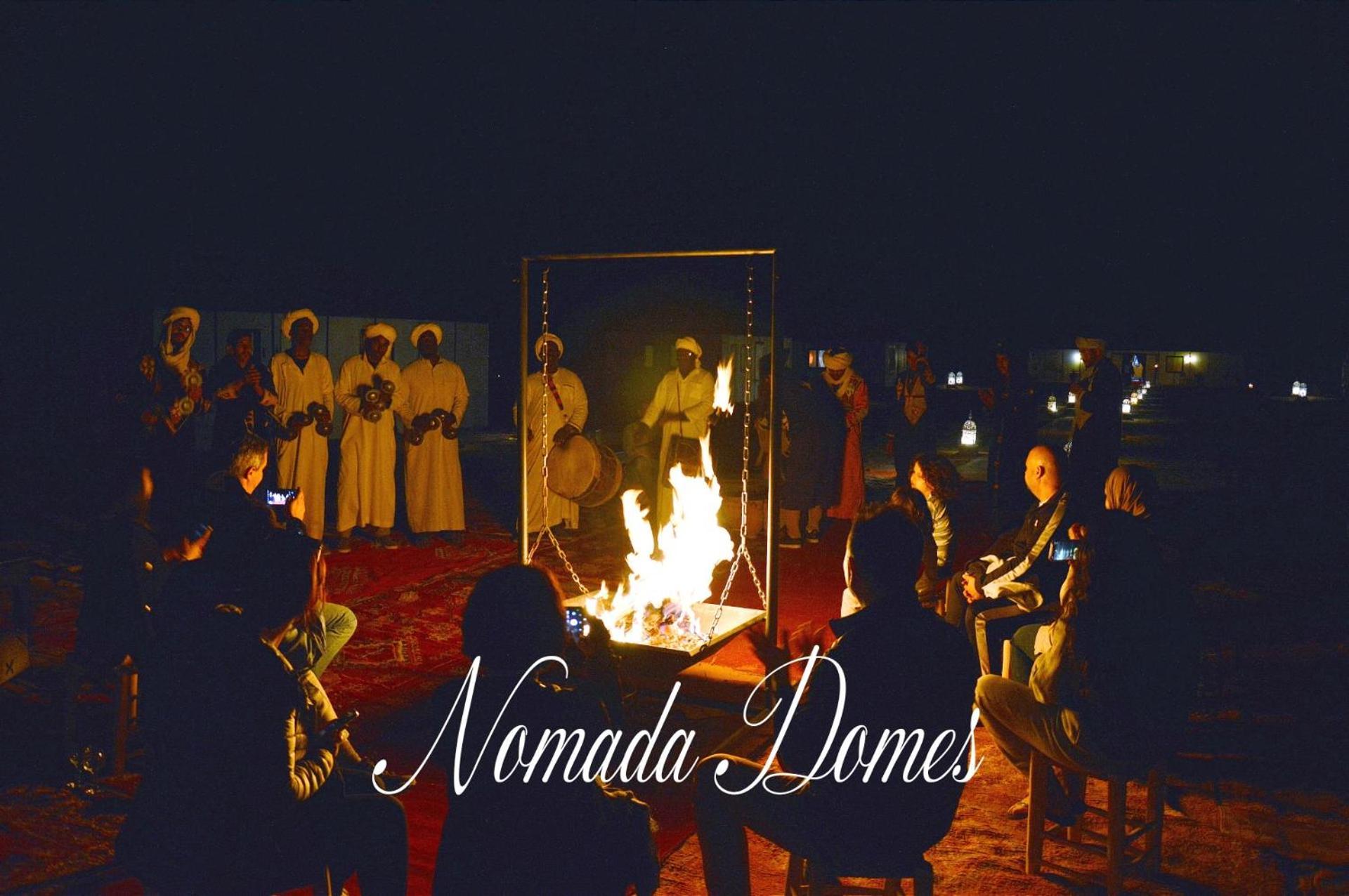 Nomada Domes Camp With Airco Hotel เมอร์ซูกา ภายนอก รูปภาพ